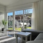 Cozy Apartment With Excellent Transport Links To Old Town, Main Station And Trade Fair